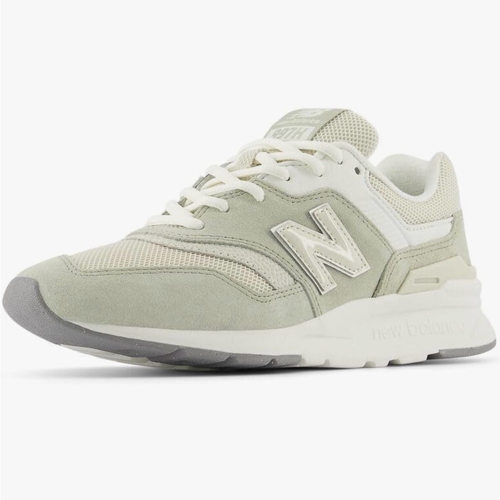New Balance Women’s Sage Green & Cream Athletic Sneaker